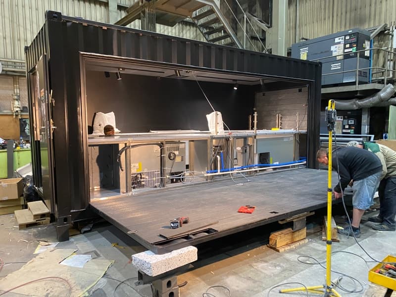 Joe & the Juice (DE needed) - PRODUCTION 1